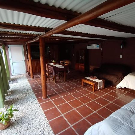 Casa Sol Y Sierras A 500 Metros Del Centro Villa Alta Gracia Buitenkant foto